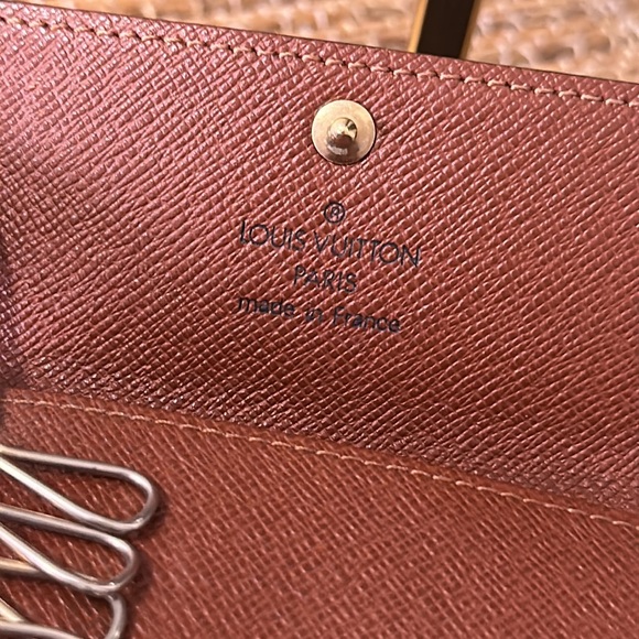 Louis Vuitton 4 ring key fob (TH0030) - Picture 7 of 12
